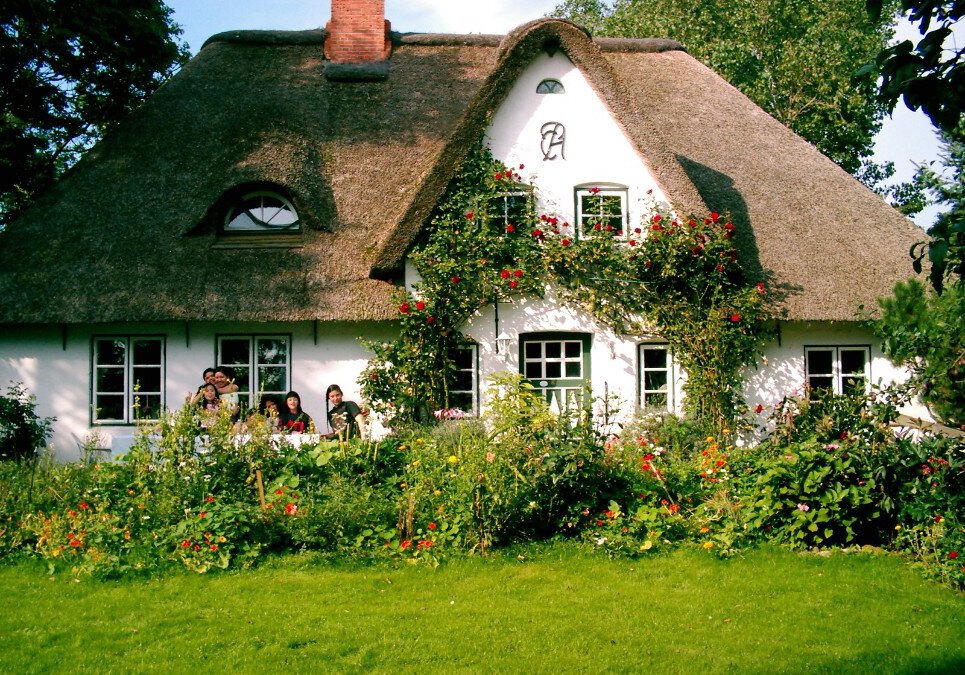 Reetdachhaus mit Garten