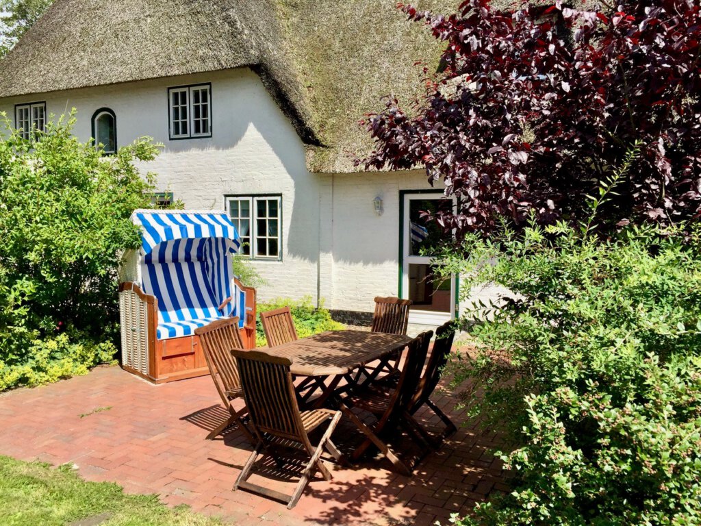 Reetdachhaus mit Terrasse