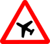 Verkehrsschild Achtung Flugzeuge
